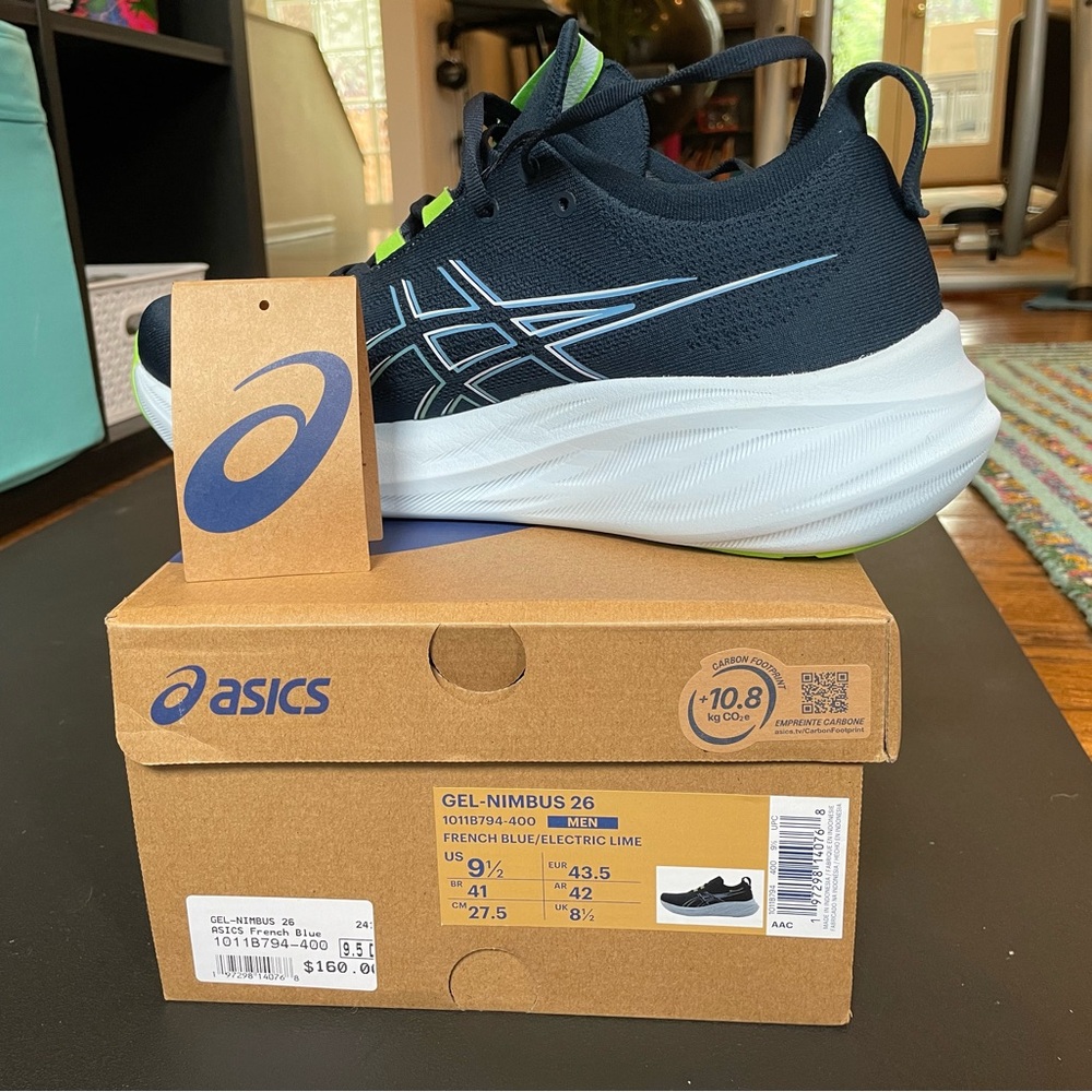New Never Worn ASICS Gel-Nimbus 26